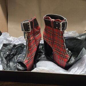 Joanie Platform Boots